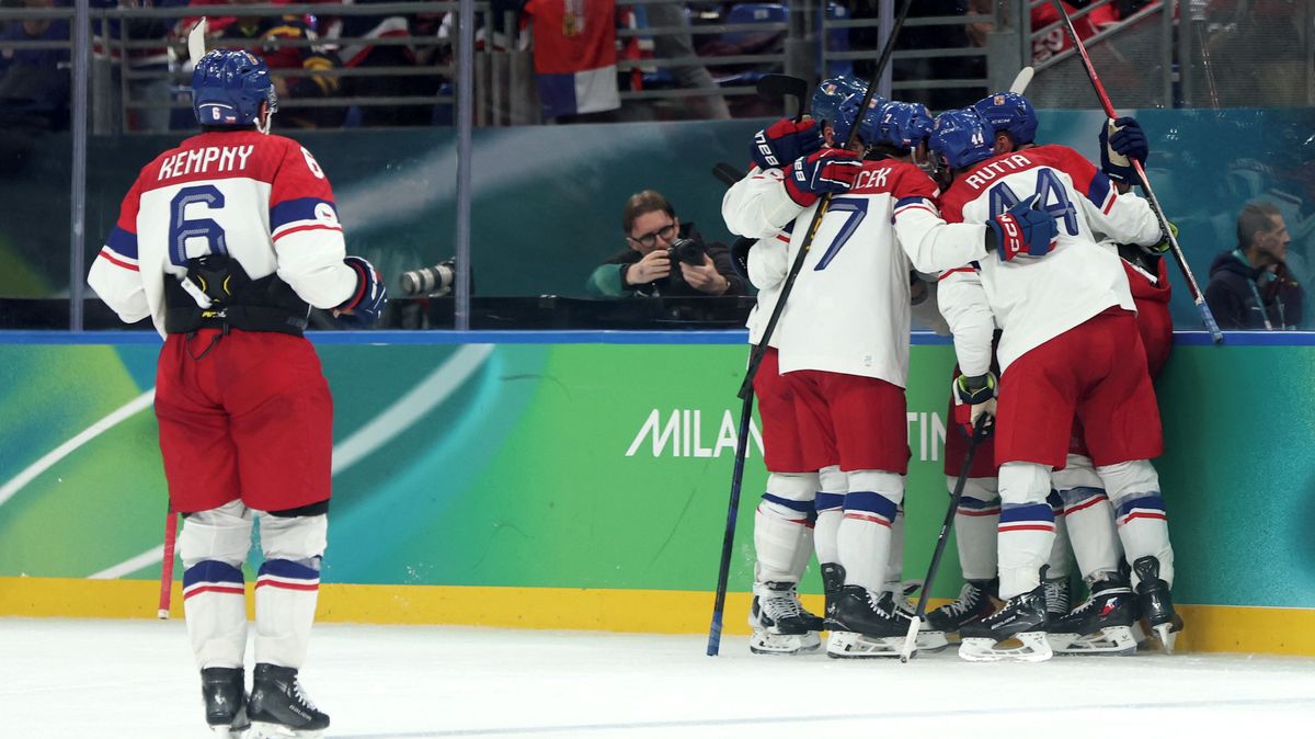 Bylo nás tam šest, sedm, osm? A sakra… České hokejisty překvapil příběh důležitého gólu